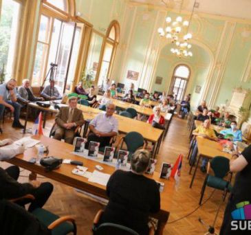Subotičanima predstavljena zbirka pesama „Cvijeće i (ne)cvijeće“